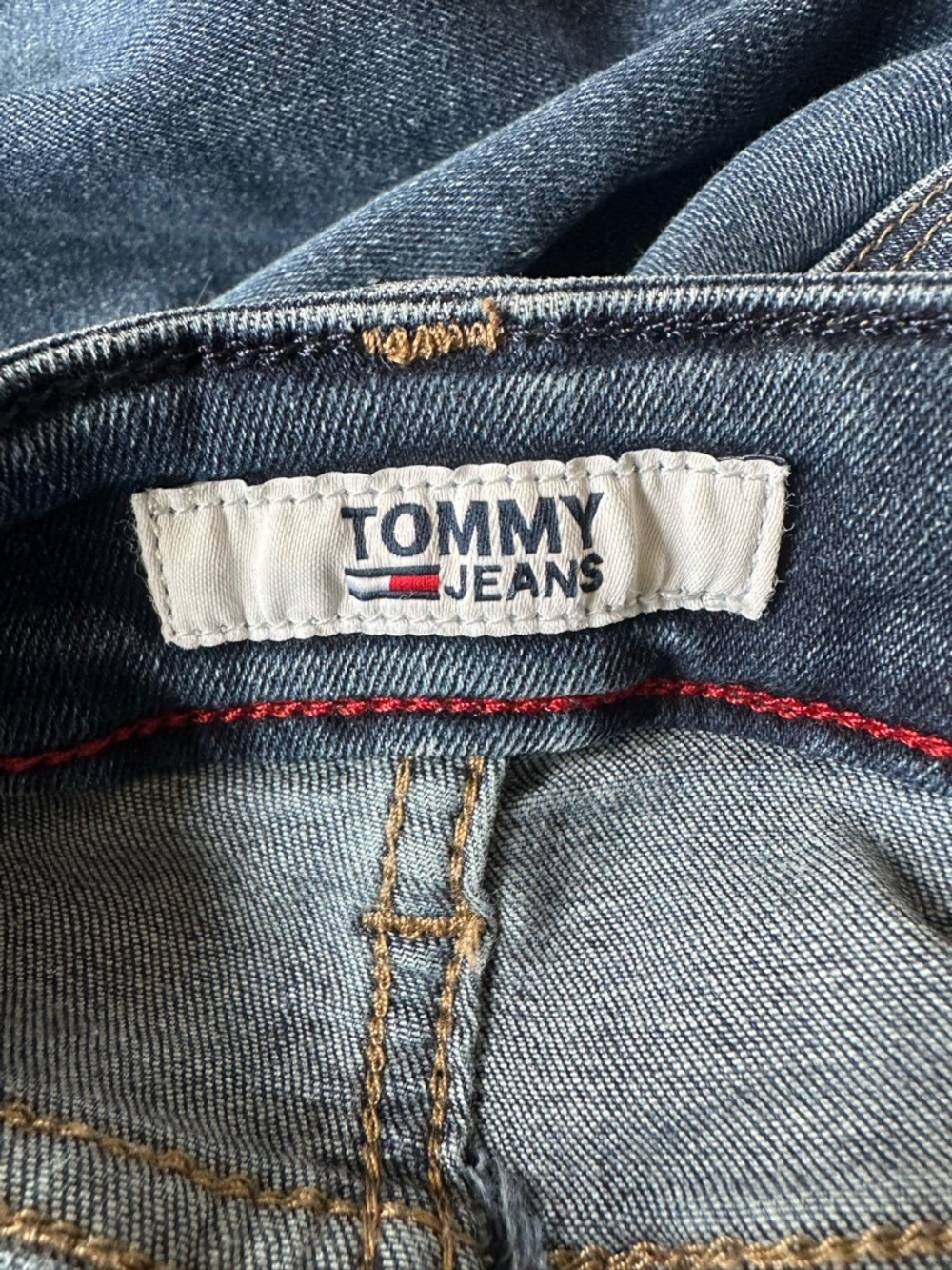 Tommy Hilfiger Skinny Jeans Women’s 8 • Dark Wash Stretch Denim Zip Hem - Picture 5 of 7